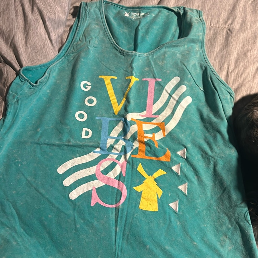 Two XL tank top vibe